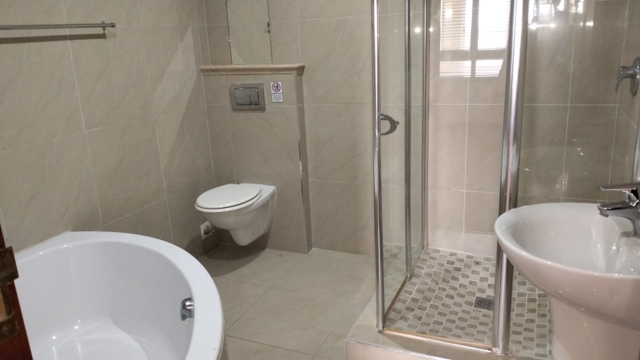 To Let 3 Bedroom Property for Rent in Marina Martinique Eastern Cape